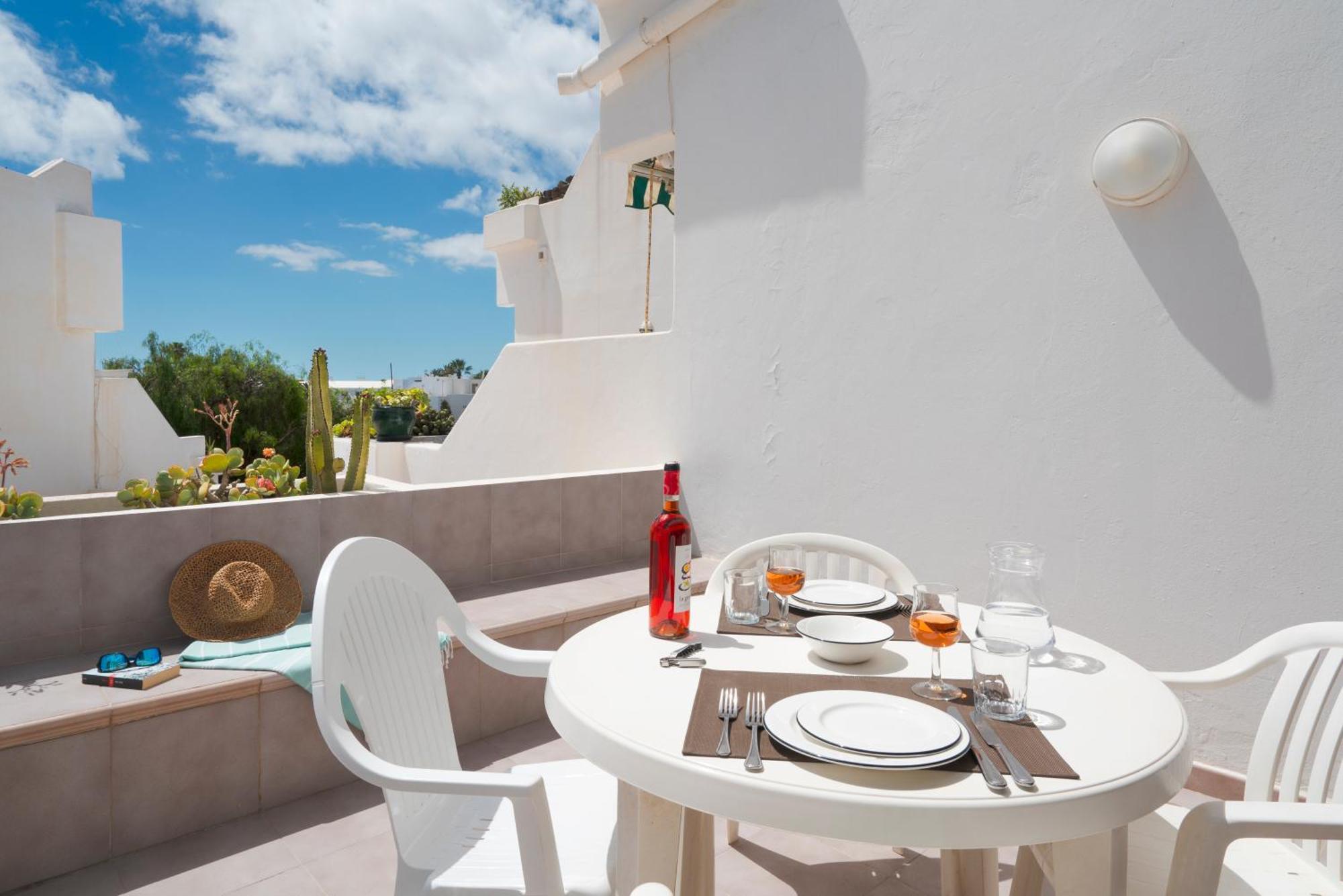 Lanzahost Casa Del Sol 1 Apartment Costa Teguise Exterior photo